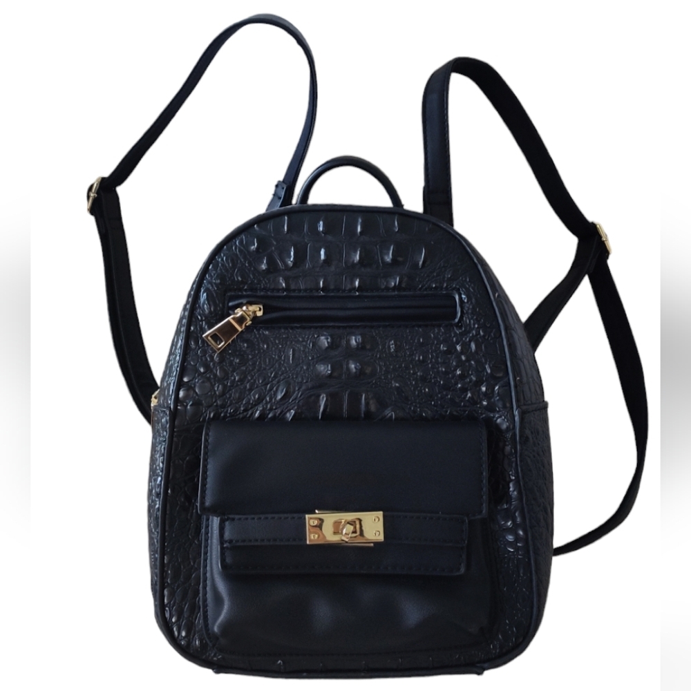 Fashionable Backpack, Perfect for daily use (School/ Work)